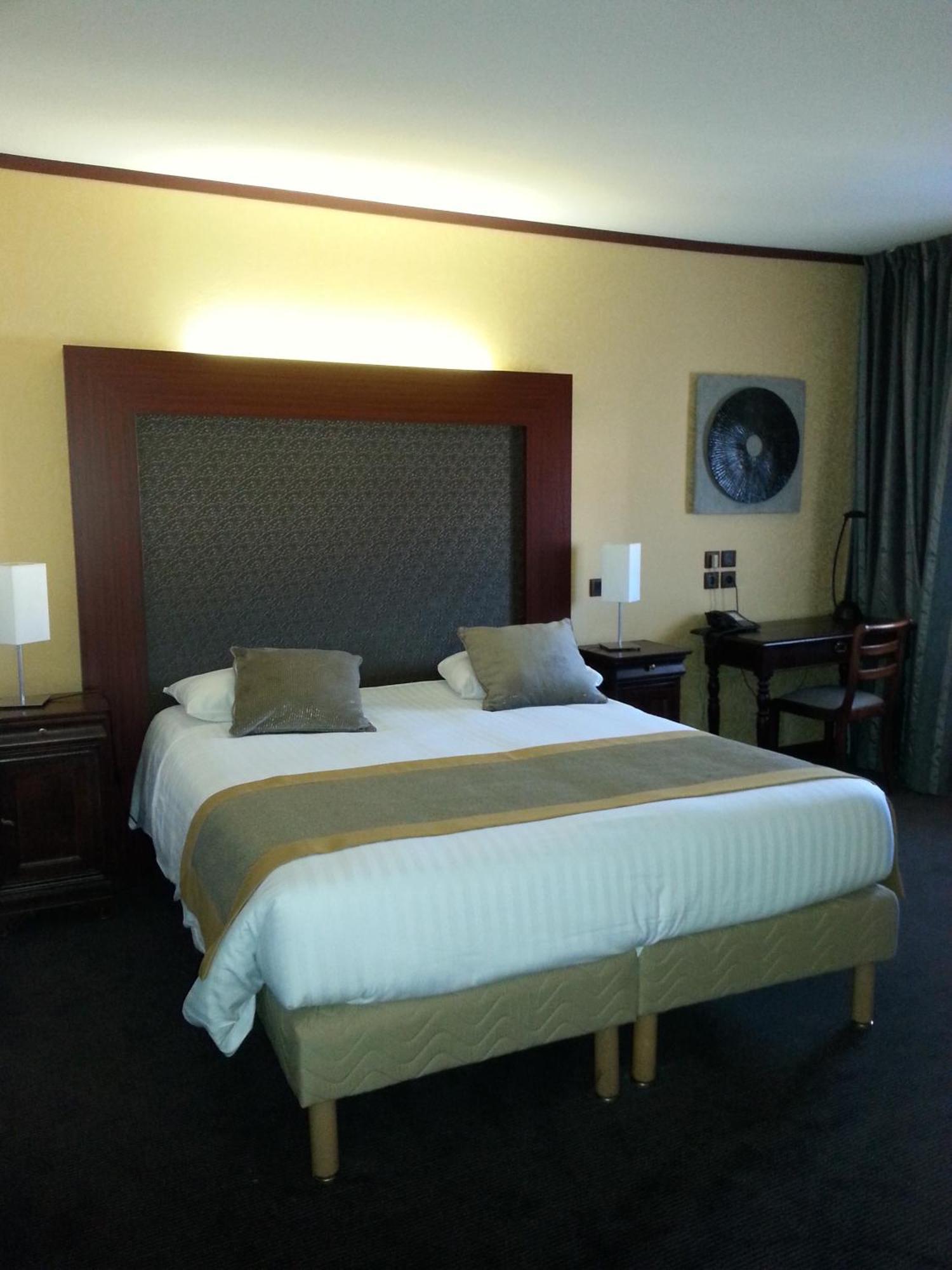 Hotel De France 몽타르기 외부 사진
